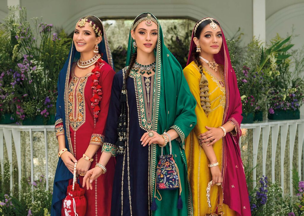 5 Stunning Pakistani Cultural Outfits That Showcase