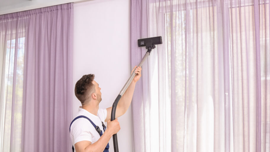 How to Maintain and Clean Your Blinds in Dubai’s Dusty Weather