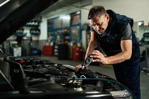auto bodywork mechanic