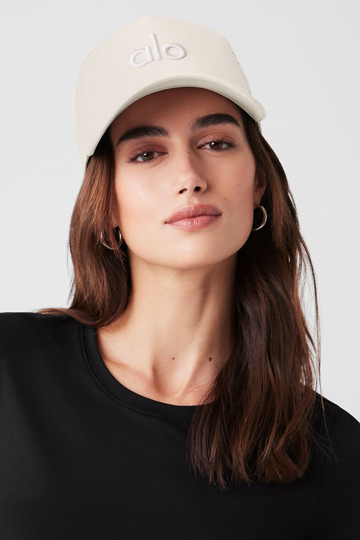 Alo Hat A Cool Thing for Your Workout Look