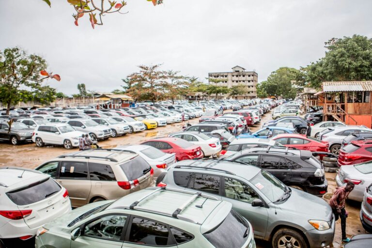 Cars for Sale in Pakistan