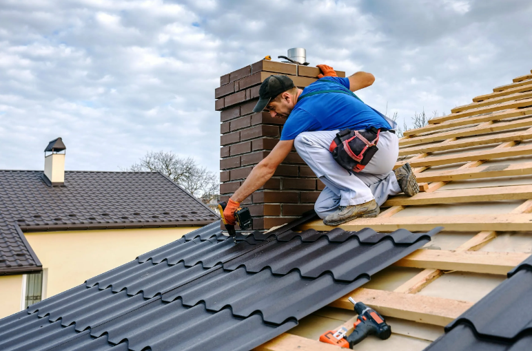 How Summer Heat Affects Your Roof and What You Can Do About It