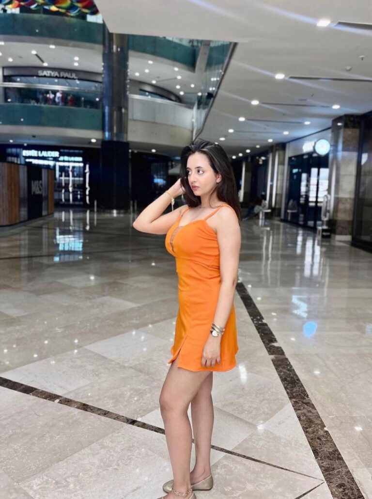 Escorts In Sharjah