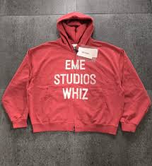 Eme Studio: Redefining Minimalism and Creativity in Modern Fashion
